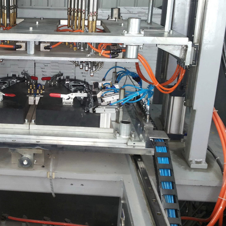 3、福建莆田超聲波焊接機(jī)生產(chǎn)廠家