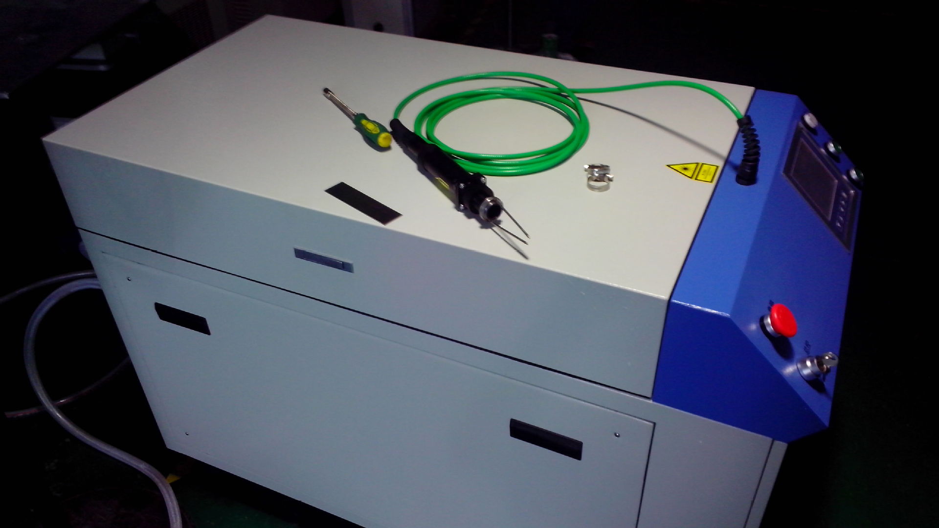 3.激光焊接機(jī)在焊接過程中應(yīng)掌握哪些要點(diǎn)？